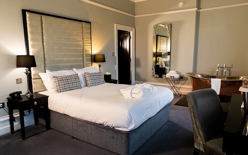 Poets House Bed